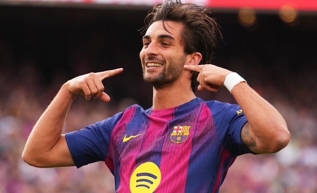 Ferran Torres sous le maillot du Barça lors d’un match au Camp Nou.