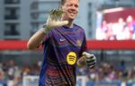 Wojciech Szczesny souriant pendant le stage d’entraînement du Barça en Angleterre.