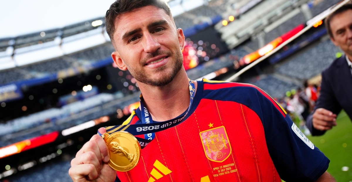 Aymeric Laporte et Pau Cubarsí dans la défense de l’Espagne pendant la Coupe du monde 2026.