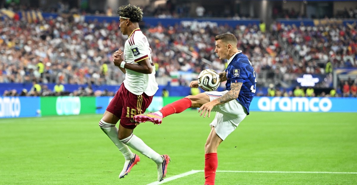 Lamine Yamal sous le maillot de l’Espagne lors d’un match du Mondial 2026.