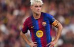 Hansi Flick avec les joueurs du FC Barcelone avant le match de Liga contre Elche.