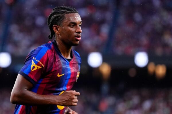 Alejandro Balde sous le maillot du FC Barcelone.