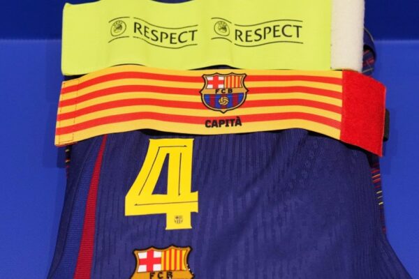 Eric Garcia et Gavi sous le maillot du Barça, candidats pour rejoindre le groupe des capitaines.