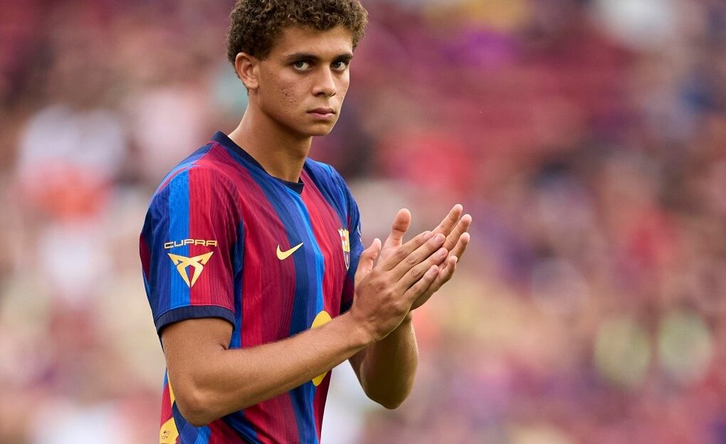 Hamza Abdelkarim pendant un match de pré-saison avec le Barça.