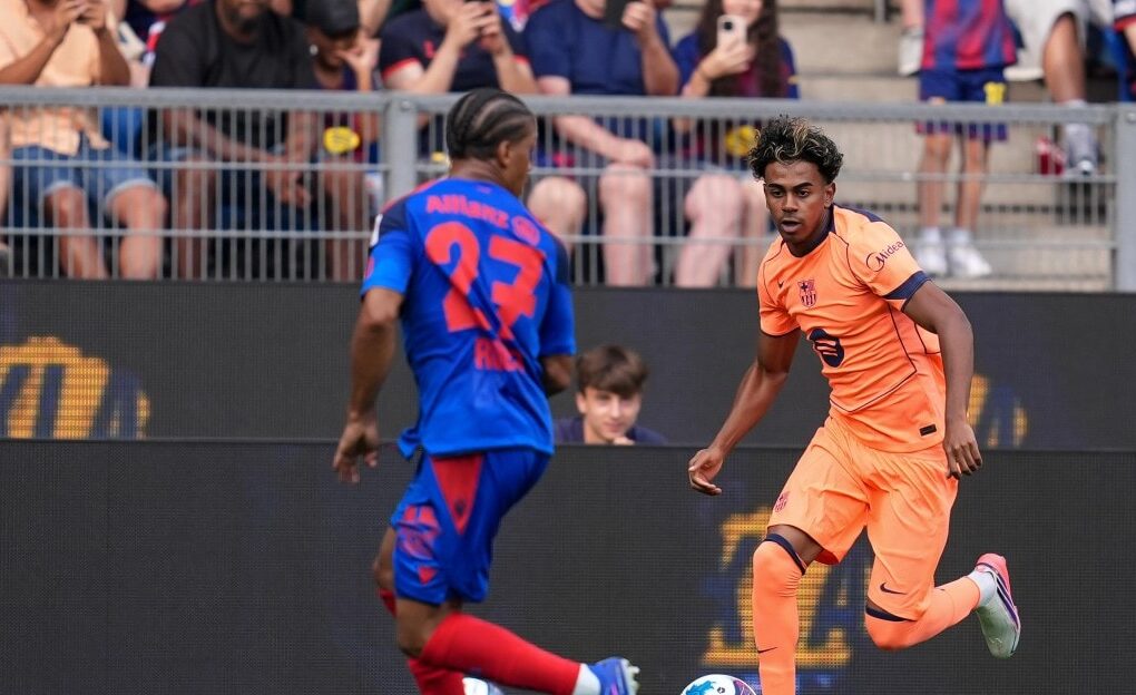 Les joueurs du Barça pendant le match amical remporté 5-2 contre le FC Bâle au St. Jakob-Park.