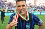 Lautaro Martínez sous le maillot de l’Inter, au cœur de rumeurs l’envoyant au Barça.