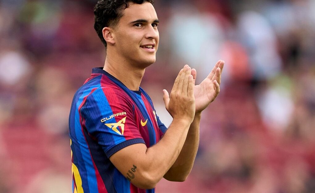 Álvaro Cortés avec le FC Barcelone pendant la préparation de l’équipe première.