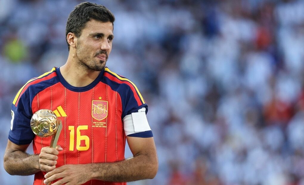 Rodri portant le maillot de Manchester City.