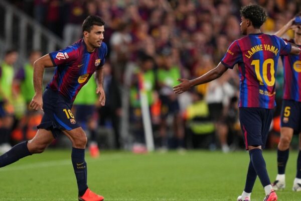 Rodri dispute ses premières minutes sous le maillot du FC Barcelone.