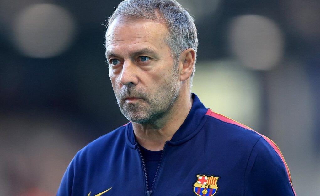 Hansi Flick et les joueurs du Barça pendant la préparation de la saison 2026-2027.