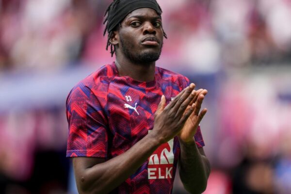 Le défenseur Castello Lukeba sous le maillot du RB Leipzig.