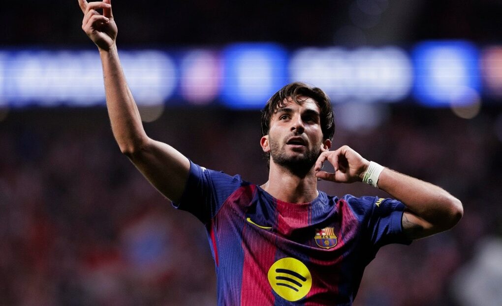 Ferran Torres avec le maillot du Barça.