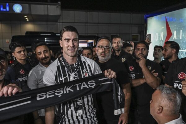 Dušan Vlahović, désormais joueur de Beşiktaş J.K.