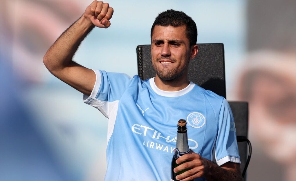 Rodri sous le maillot de Manchester City lors d’un match.