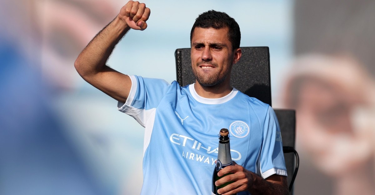 Rodri sous le maillot de Manchester City lors d’un match.