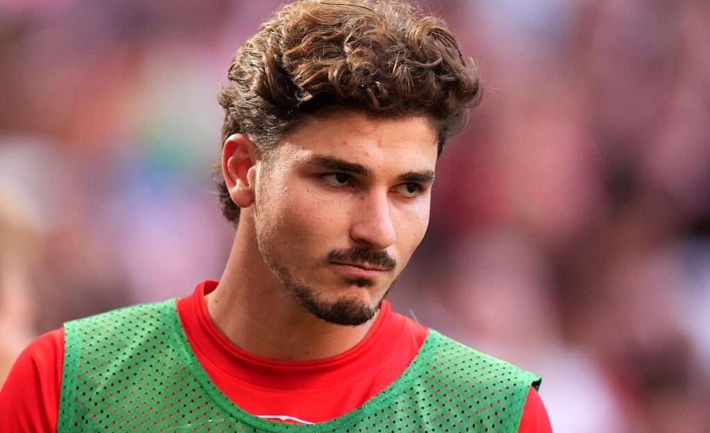 Julián Álvarez apparaît sous les couleurs de l'Atlético de Madrid.