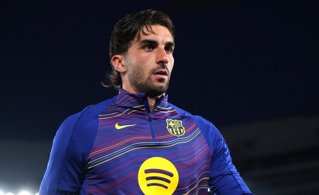 Ferran Torres sous le maillot du Barça pendant un match.