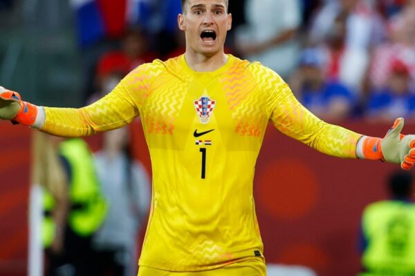 Dominik Livaković, gardien croate recruté par le FC Barcelone.