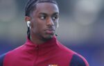 Alejandro Balde portant le maillot du Barça.