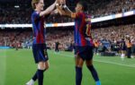 Raphinha, Lamine Yamal et Anthony Gordon lors du match du Barça contre le Rayo Vallecano au Camp Nou.