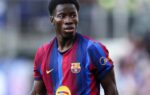 Ebrima Tunkara pendant un entraînement avec l’équipe première du Barça.