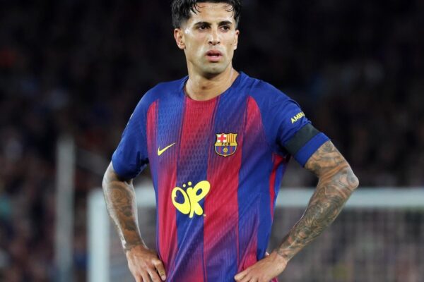 João Cancelo en action sous le maillot du Barça lors de son précédent prêt.