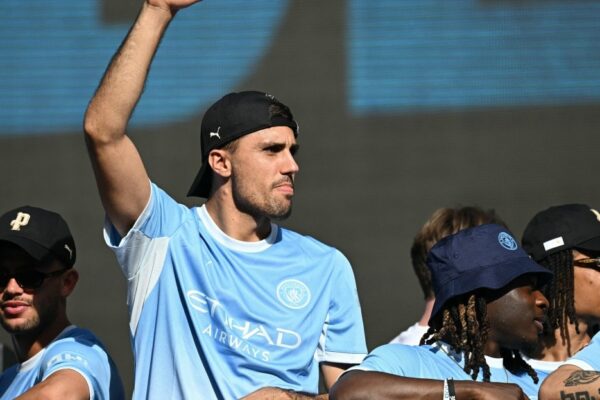 Rodri sous les couleurs de Manchester City avant un possible départ au Barça.