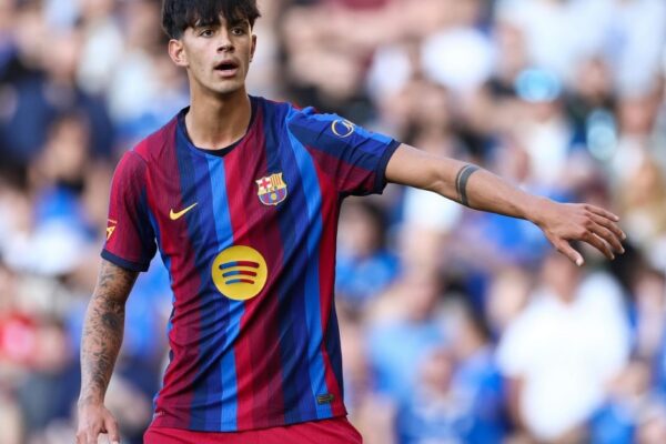 Marc Bernal avec le Barça pendant un match de préparation