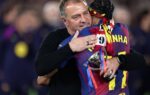 Hansi Flick s’exprime face aux médias avant le Trophée Gamper contre Al Ahly.
