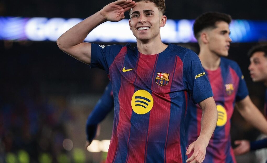 Fermín López sous le maillot du FC Barcelone.