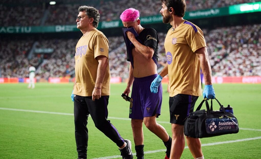 Gavi sous le maillot du FC Barcelone pendant le match de Liga contre Elche.