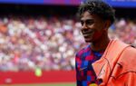 Lamine Yamal aux côtés de Pedri et Gavi lors d’un entraînement du Barça.