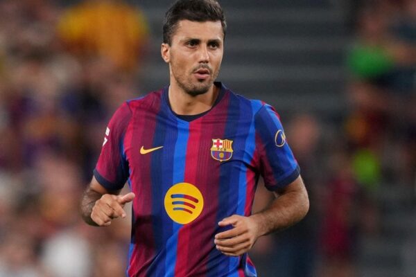 Rodri sous le maillot du FC Barcelone lors de ses débuts contre l'Athletic Club.