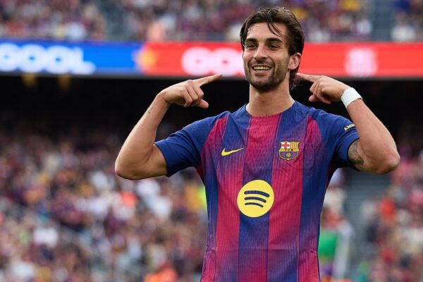 Ferran Torres sous le maillot du FC Barcelone, alors que le PSG souhaite le recruter.