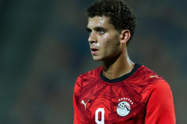 Hamza Abdelkarim sous le maillot de l'Égypte.