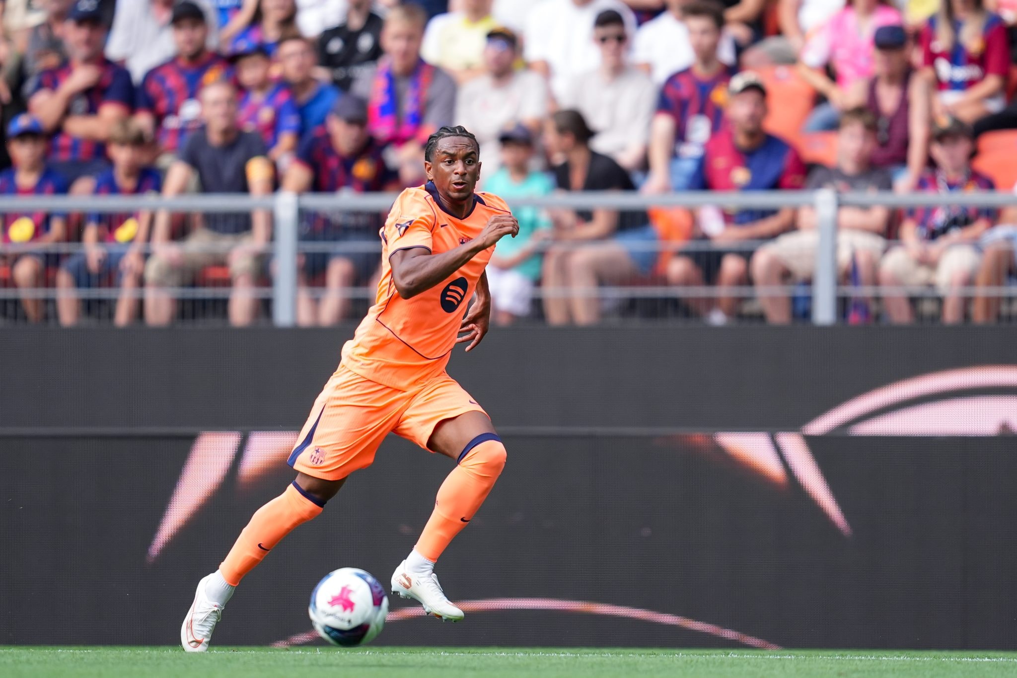 Alejandro Balde sous le maillot du Barça