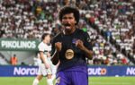 Karim Adeyemi sous le maillot du Barça.
