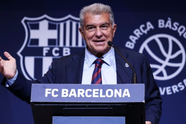 Vue générale des tribunes du Spotify Camp Nou à Barcelone.