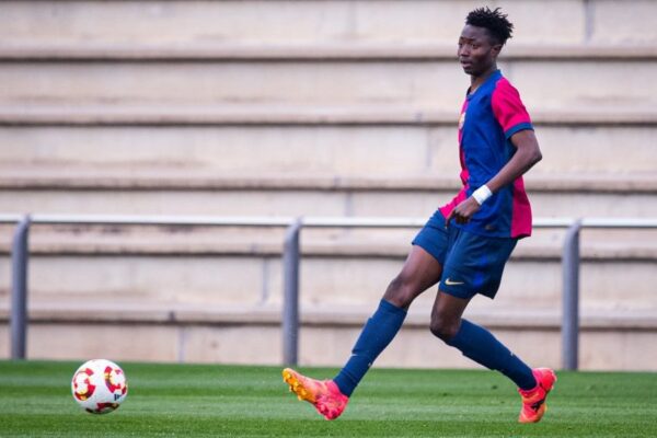 Hafiz Gariba en action avec le Juvenil A du FC Barcelone.