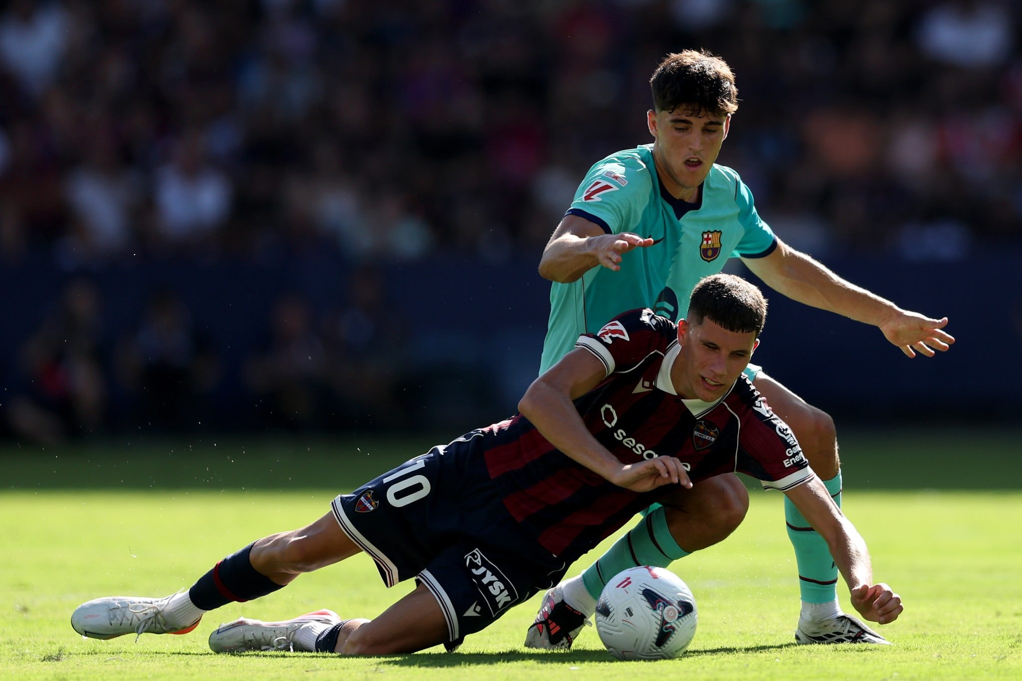 Pau Cubarsí, défenseur du Barça