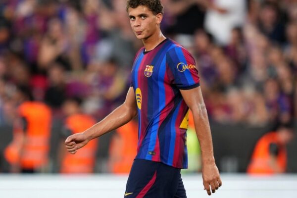 Hamza Abdelkarim sous les couleurs du FC Barcelone.