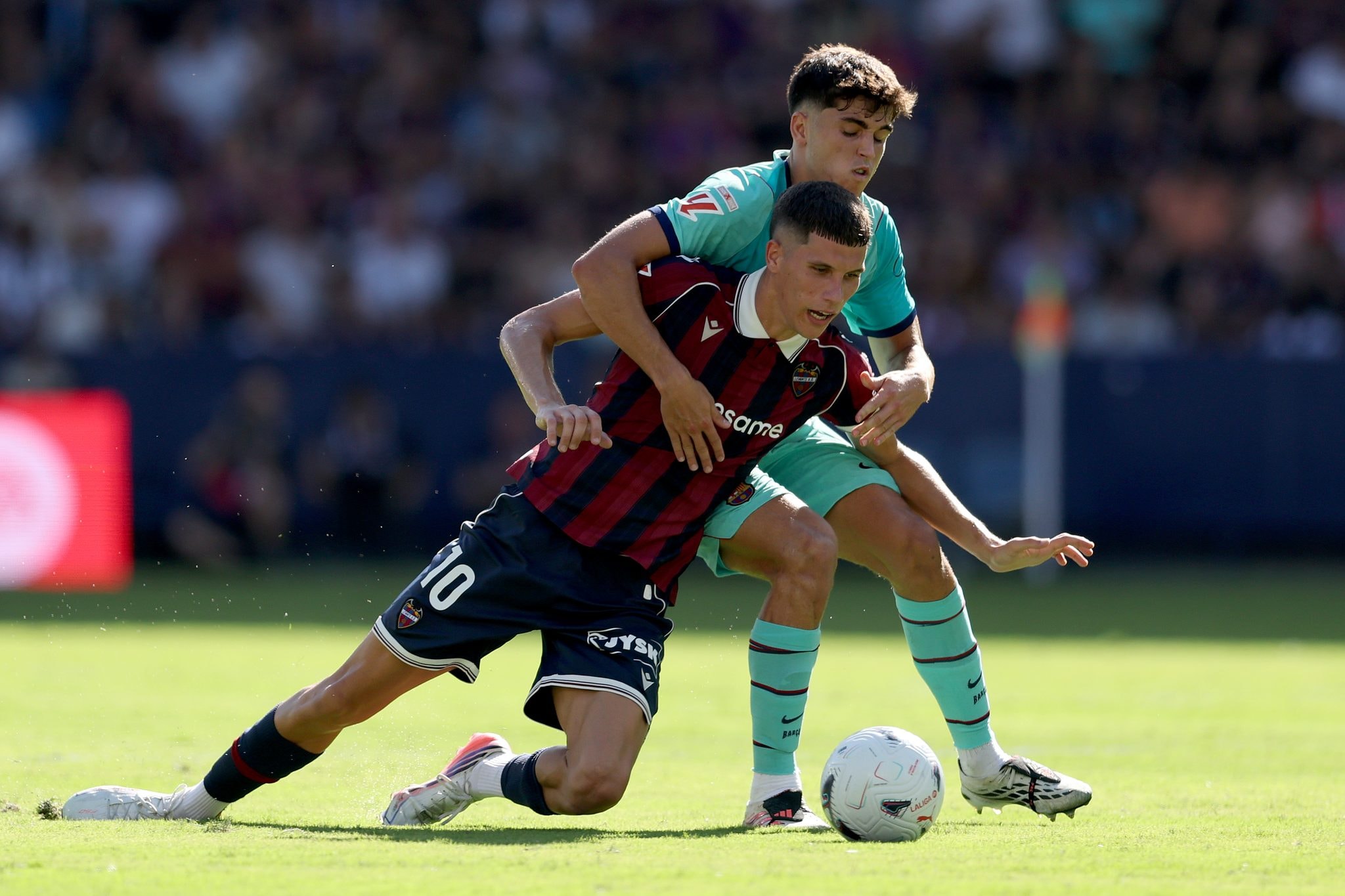 Pau Cubarsí, joueur du Barça.
