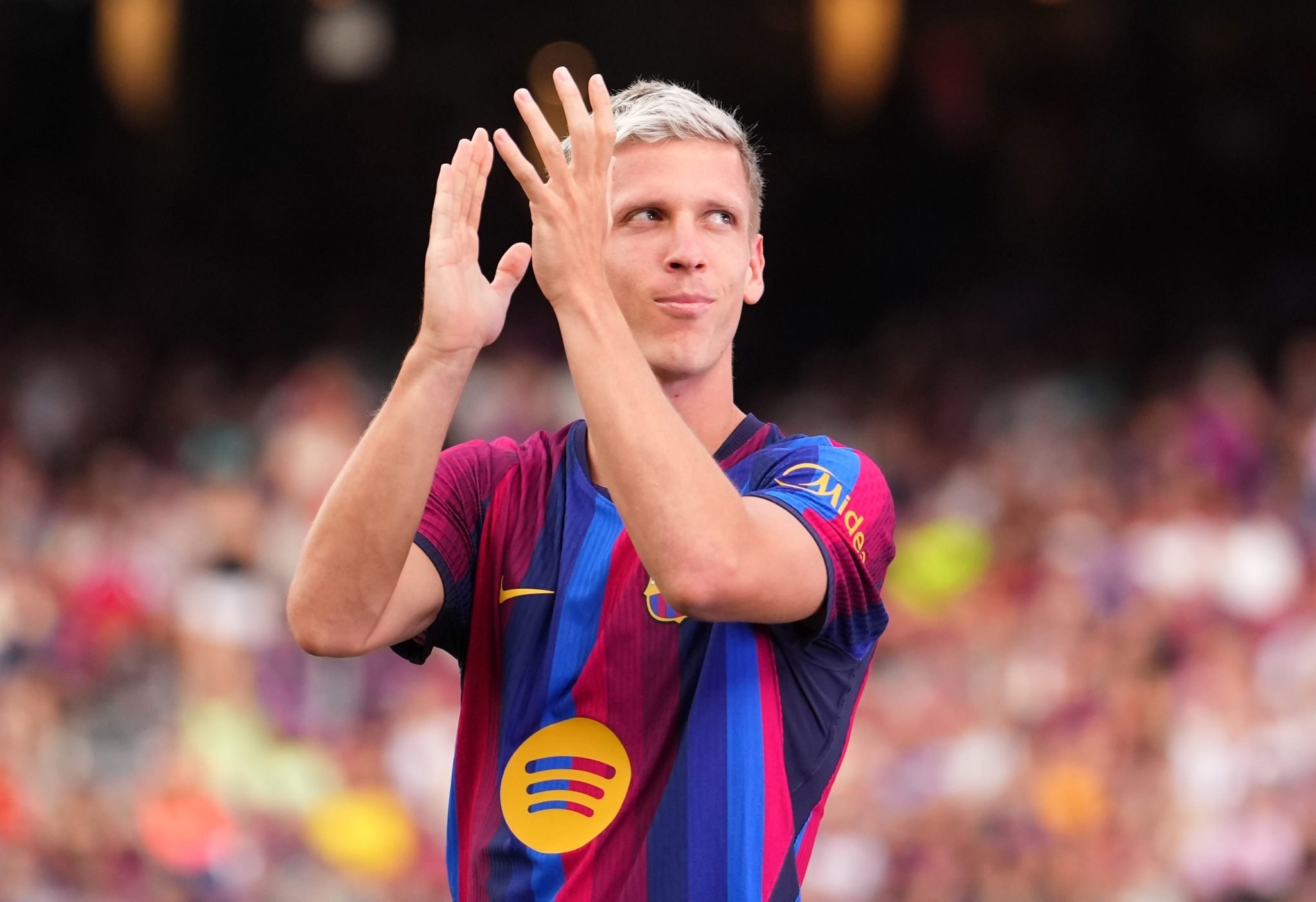 Dani Olmo, Barcelona player