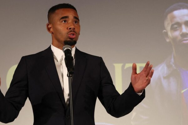 Gabriel Jesus lors de sa présentation au Camp Nou après son transfert au FC Barcelone.