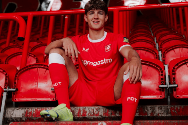 Le défenseur central Ruud Nijstad sous les couleurs du FC Twente.