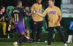 Hansi Flick, Raphinha et Xavi Espart, les trois nommés du Barça pour les récompenses d’août en Liga.