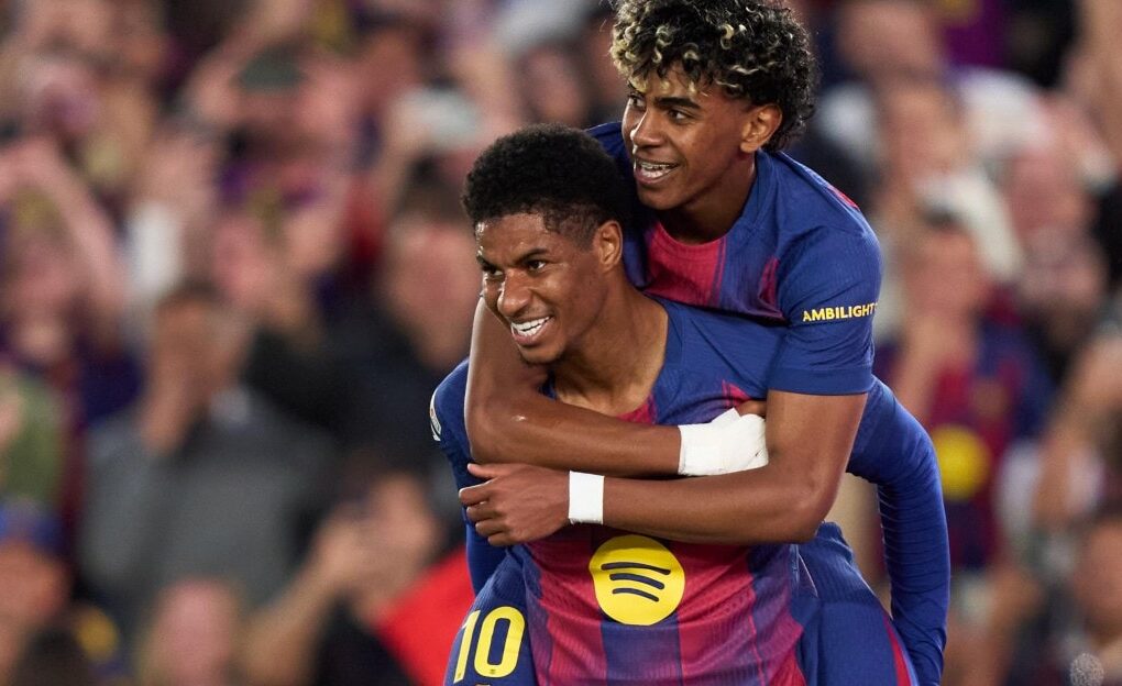 Lamine Yamal et Marcus Rashford sous le maillot du Barça au Camp Nou lors d’un Clásico.