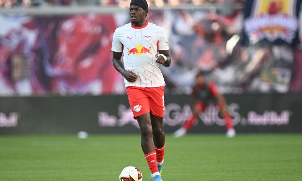 Castello Lukeba sous le maillot du RB Leipzig.