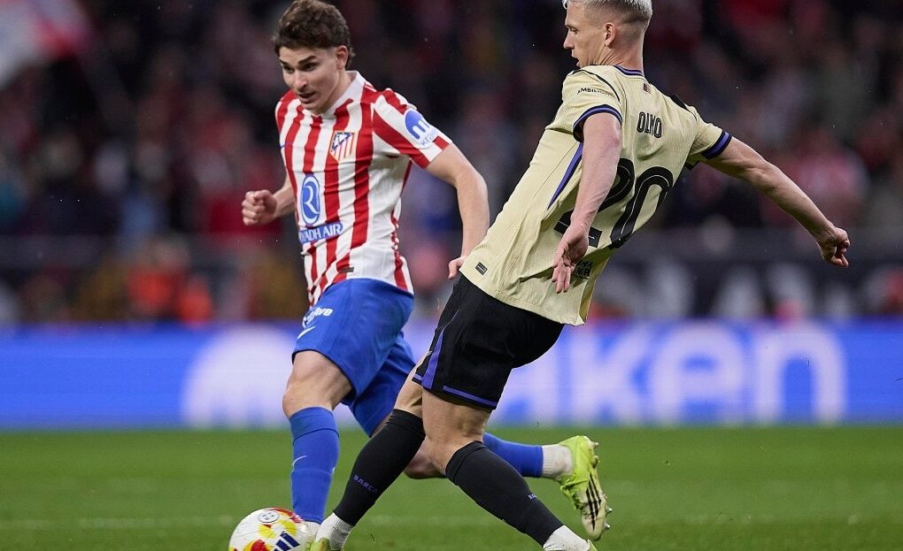 Dani Olmo s'exprime sous les couleurs du FC Barcelone.