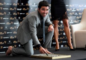 Deco évoque la tentative du Barça pour recruter Julián Álvarez.